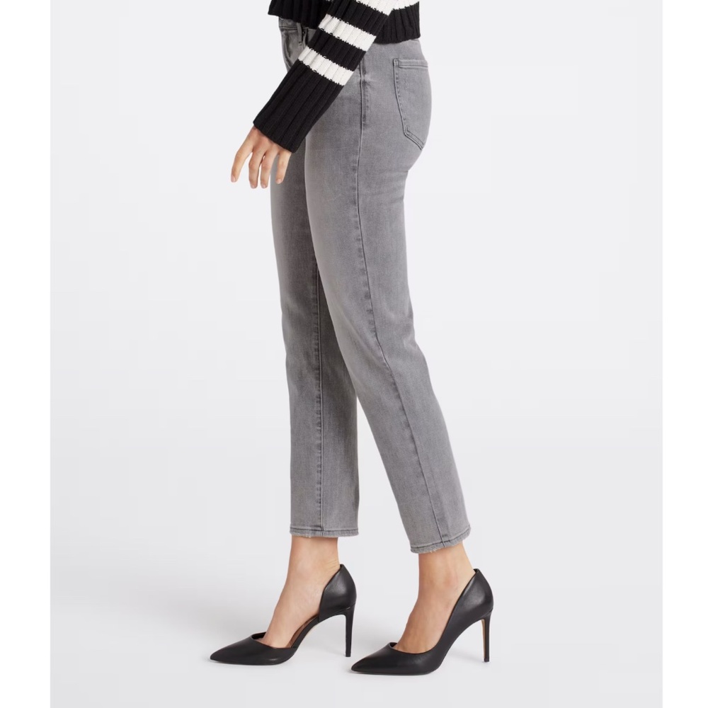 Cosmic Blue Love Millie Eco Slim Mid Rise Cropped Light Grey Jeans Size 30
